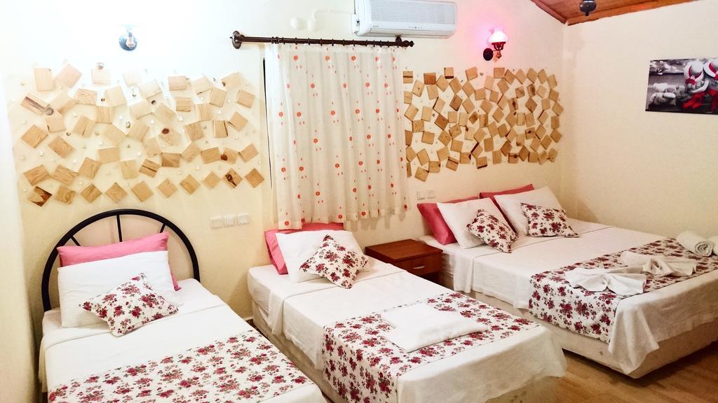 Sera Pansiyon Çıralı Extérieur photo